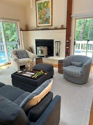Oak Bluffs, Lagoon Estates Martha's Vineyard vacation rental - Light-filled family room