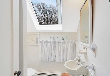 Oak Bluffs, Historic Copeland District Martha's Vineyard vacation rental - Upstairs bathroom with shower