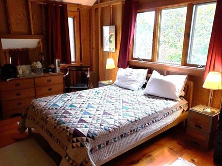 Edgartown, Chappaquidick Martha's Vineyard vacation rental - Guesthouse bedroom