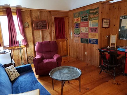 Edgartown, Chappaquidick Martha's Vineyard vacation rental - Guesthouse Living Room