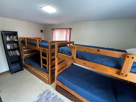 Edgartown, Chappaquidick Martha's Vineyard vacation rental - Bunk room