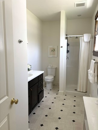 Oak Bluffs Martha's Vineyard vacation rental - Secondary main floor bedroom - Bathroom
