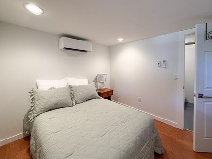 Edgartown Martha's Vineyard vacation rental - Overflow: Double, Lower Level