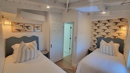 Oak Bluffs Martha's Vineyard vacation rental - First floor guest room w/twin beds