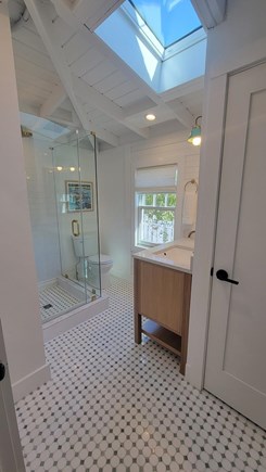 Oak Bluffs Martha's Vineyard vacation rental - First floor bathroom