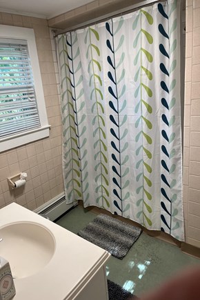 Vineyard Haven Martha's Vineyard vacation rental - Full bath with tub and shower
