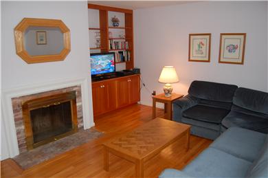 Edgartown Martha's Vineyard vacation rental - Large, cozy  living room