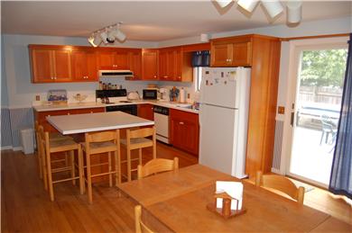 Edgartown Martha's Vineyard vacation rental - Modern, workable, eat-in kitchen