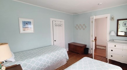 Edgartown - In town Martha's Vineyard vacation rental - 2nd floor bedroom.
