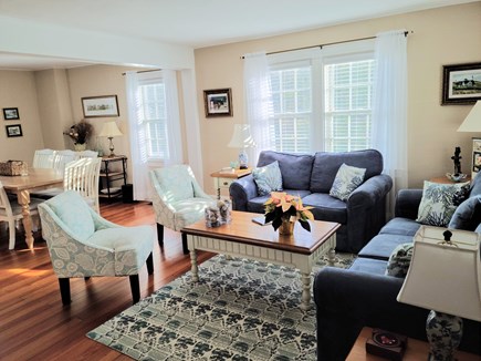 Edgartown - In town Martha's Vineyard vacation rental - Take time to read a book while the gang is at the beach.