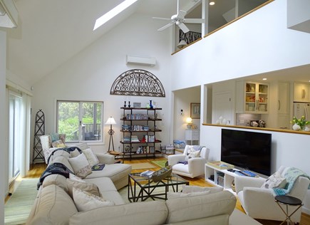 Katama-Edgartown, South Beach Martha's Vineyard vacation rental - Expansive great room, inviting and relaxing seating