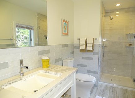 Katama-Edgartown, South Beach Martha's Vineyard vacation rental - Second floor full bath - shower