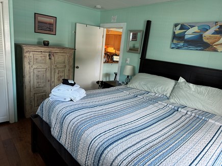 Vineyard Haven Martha's Vineyard vacation rental - Comfy king bed!