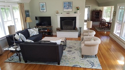 Edgartown Major's Cove Martha's Vineyard vacation rental - Living room
