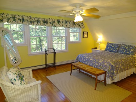 Nantucket town Nantucket vacation rental - Queen bedroom upstairs