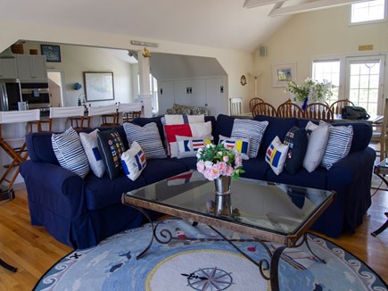 Tom Nevers, Siasconet Nantucket vacation rental - New navy sectional sofa