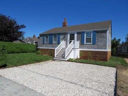 Brant Point Nantucket vacation rental - Front - parking for 2 cars