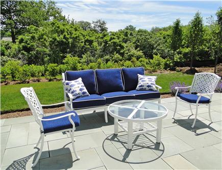 Nantucket town, Cliff Nantucket vacation rental - Large outdoor living ...