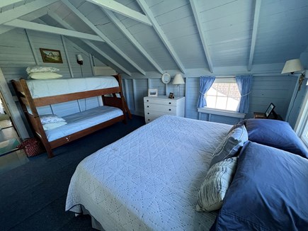 Dionis, Cliff Beach Nantucket vacation rental - Second floor king bed and bunk bed.