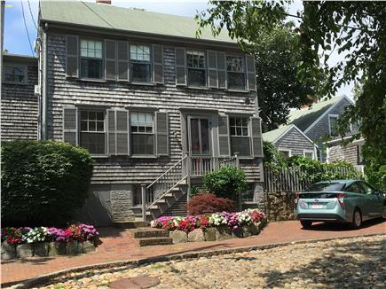 Nantucket Town Vacation Rental Home In Nantucket Ma Children S Beach Children S Beach And Walk To Children S Beach 3 10 S Mile Id 26496