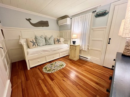 Monomoy Nantucket vacation rental - Guest bedroom with 2 twin beds