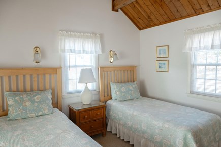 Madaket Nantucket vacation rental - Twin Bedroom