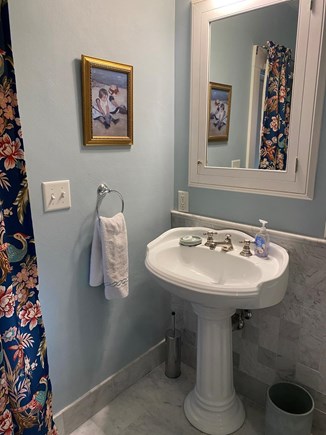 Nantucket Town, Orange Street Nantucket vacation rental - Primary bathroom