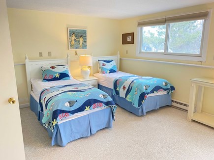 Madaket Nantucket vacation rental - Twin beds on first floor