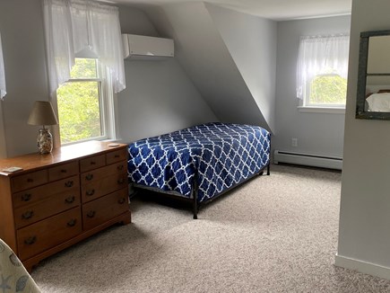 Surfside, Nantucket Nantucket vacation rental - Trundle bed in twin bedroom upstairs