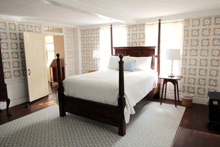 Nantucket town Nantucket vacation rental - Large and bright primary bedroom suite