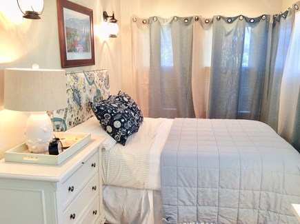 Nantucket town Nantucket vacation rental - Bungalow sun room double bed