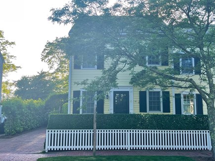 Mid-island Nantucket vacation rental - 6A Witherspoon Drive