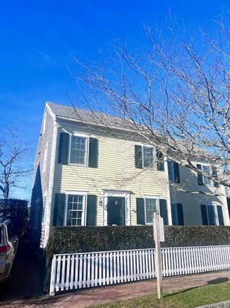 Mid-island Nantucket vacation rental - 6A Witherspoon Drive is on a cul-de-sac with sidewalks all around