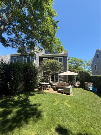 Mid-island Nantucket vacation rental - 