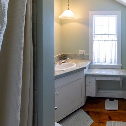 Siasconset Nantucket vacation rental - Master bathroom