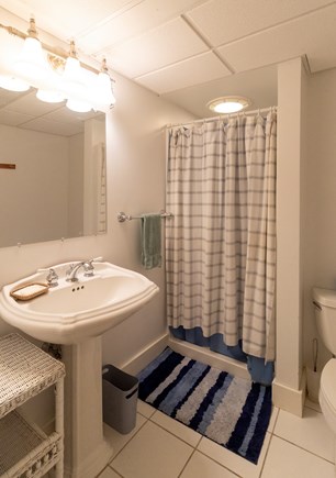 Siasconset Nantucket vacation rental - Basement bathroom