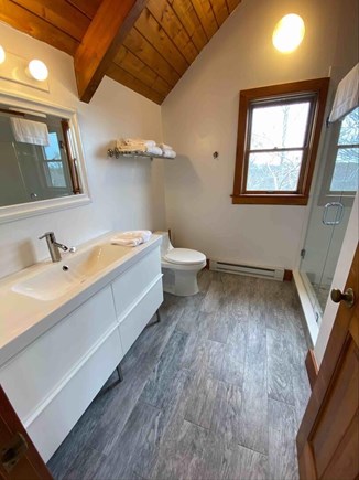 Madaket Nantucket vacation rental - Loft Bath