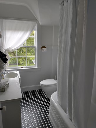 Siasconset, Nantucket Nantucket vacation rental - Upstairs full bathroom