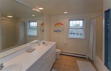 Surfside Nantucket vacation rental - Master bath