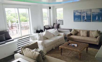 Tom Nevers Nantucket vacation rental - Down stairs living room