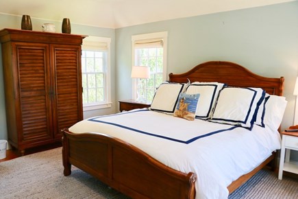 Mid-island, Nantucket - Naushop Nantucket vacation rental - First floor bedroom
