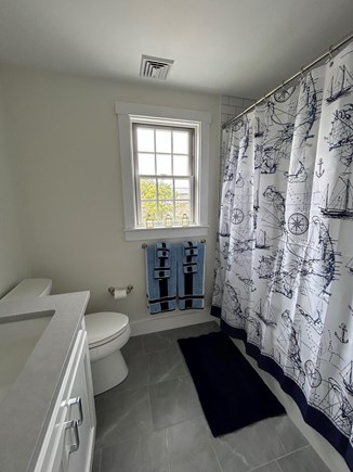 Mid-island, Nantucket Nantucket vacation rental - 2nd floor bathroom, with full tub