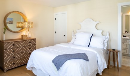 Nantucket town Nantucket vacation rental - Queen bedroom, second floor with ensuite bathroom and closet