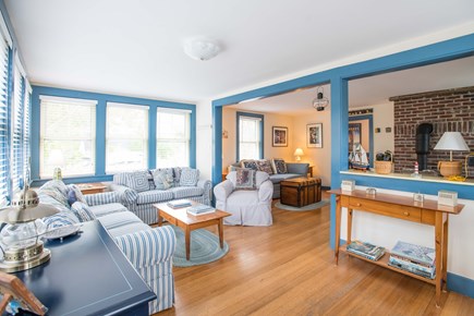 Nantucket town Nantucket vacation rental - Living room view into den