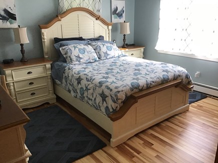 Surfside Nantucket vacation rental - First Floor Master Bedroom Queen Bedroom