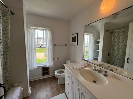 Quidnet Nantucket vacation rental - Private Master Bathroom