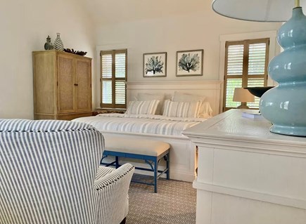 Mid-island Nantucket vacation rental - Downstairs bedroom
