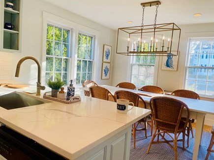 Mid-island Nantucket vacation rental - Dining