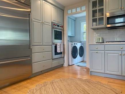 Mid-island Nantucket vacation rental - Sub-Zero and Wolf