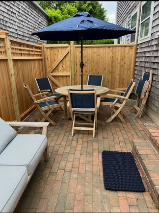 Nantucket town Nantucket vacation rental - Seating for 6
